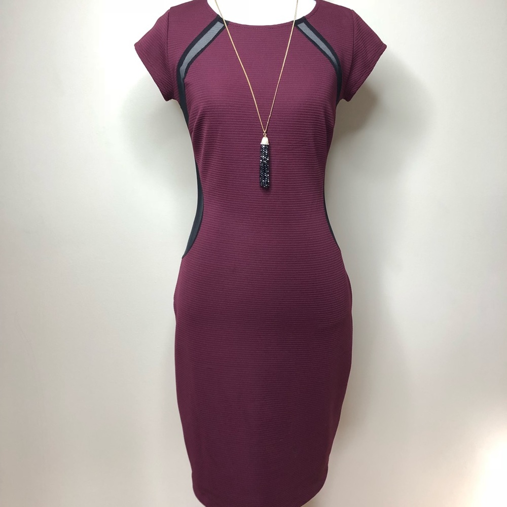 Cranberry Guess Dress 👗 size:Small